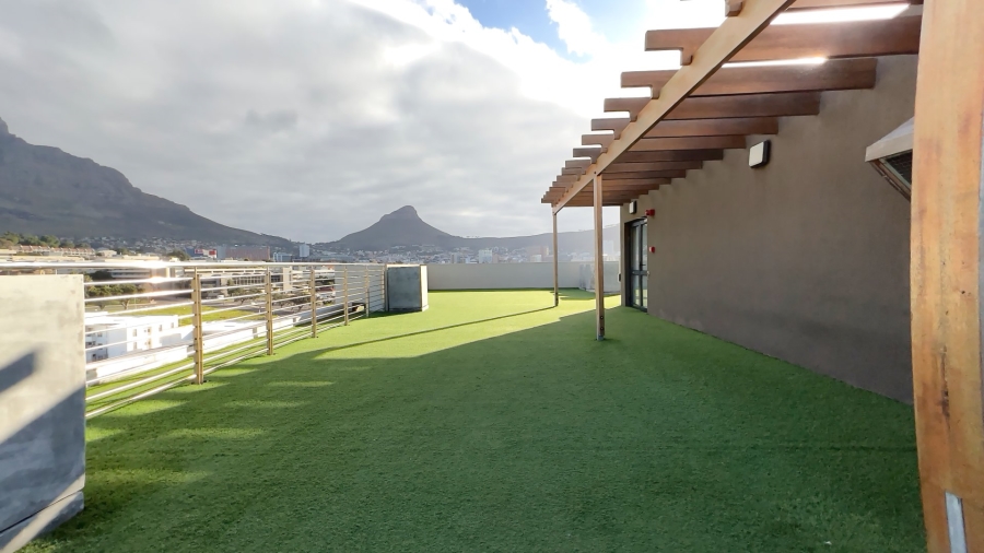 2 Bedroom Property for Sale in Zonnebloem Western Cape